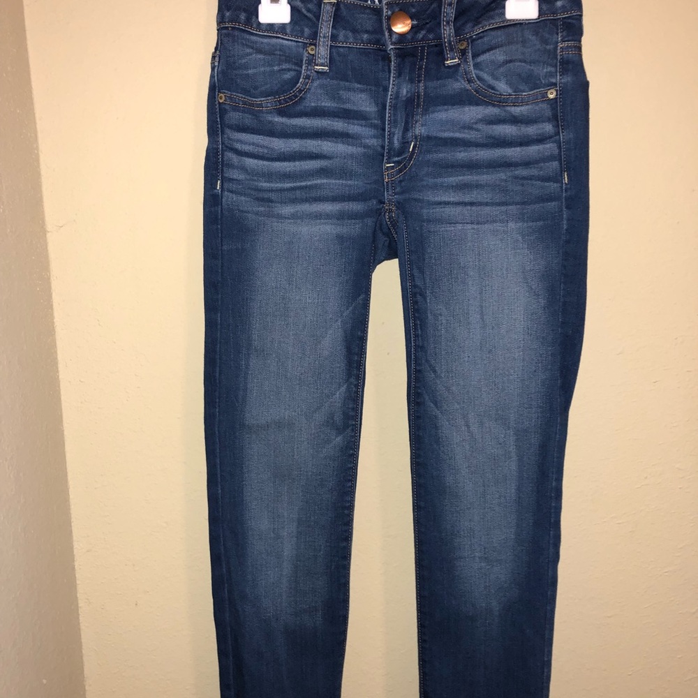American Eagle cropped jeans